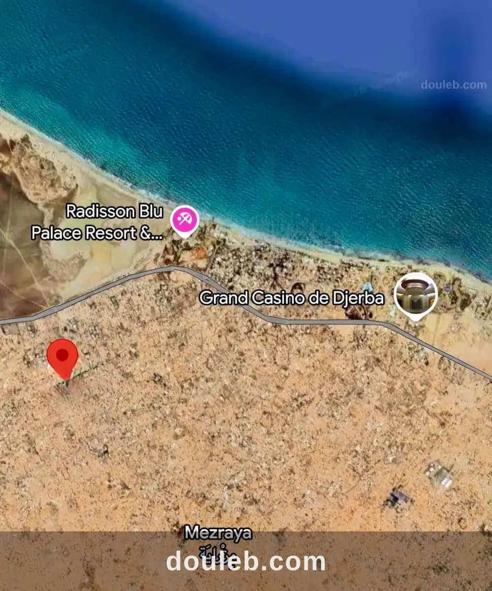 Djerba beau terrain 2500 m2 à côté du radisson blu à Médenine