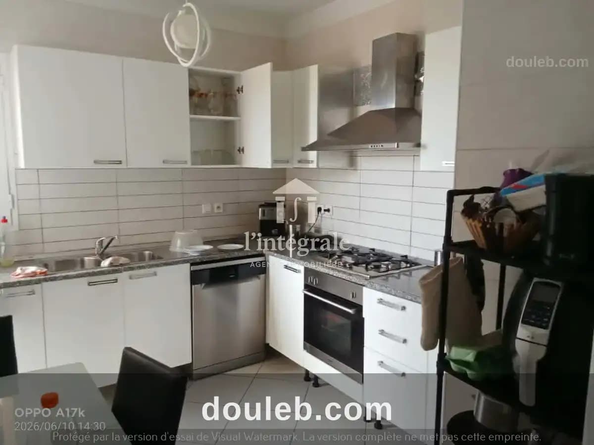 Bel appartement s3 standing à Tunis