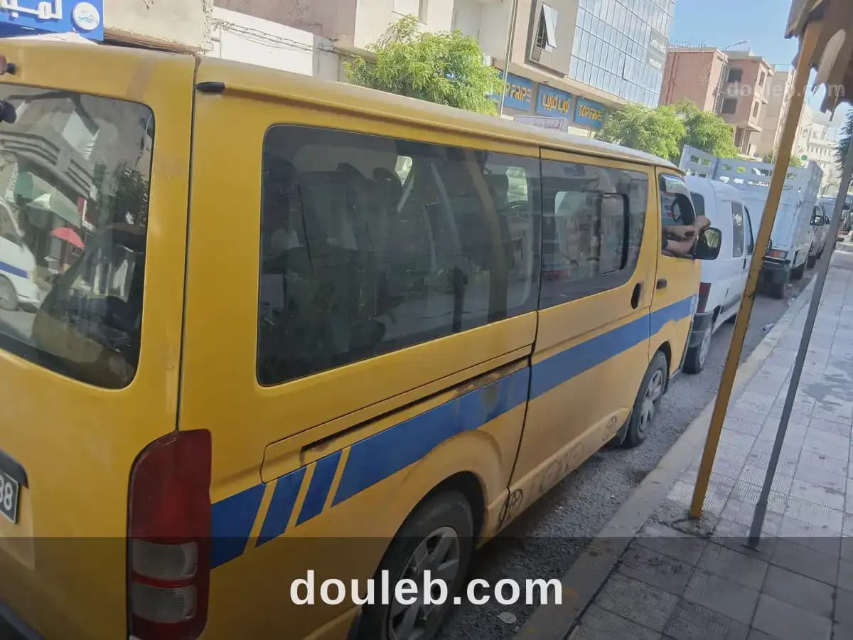Tayota hiace - Miniature 5