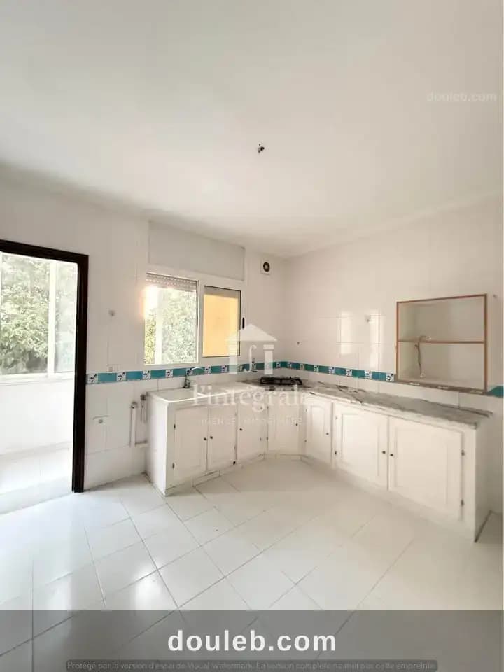 Magnifique étage d'une villa s3 à Ariana