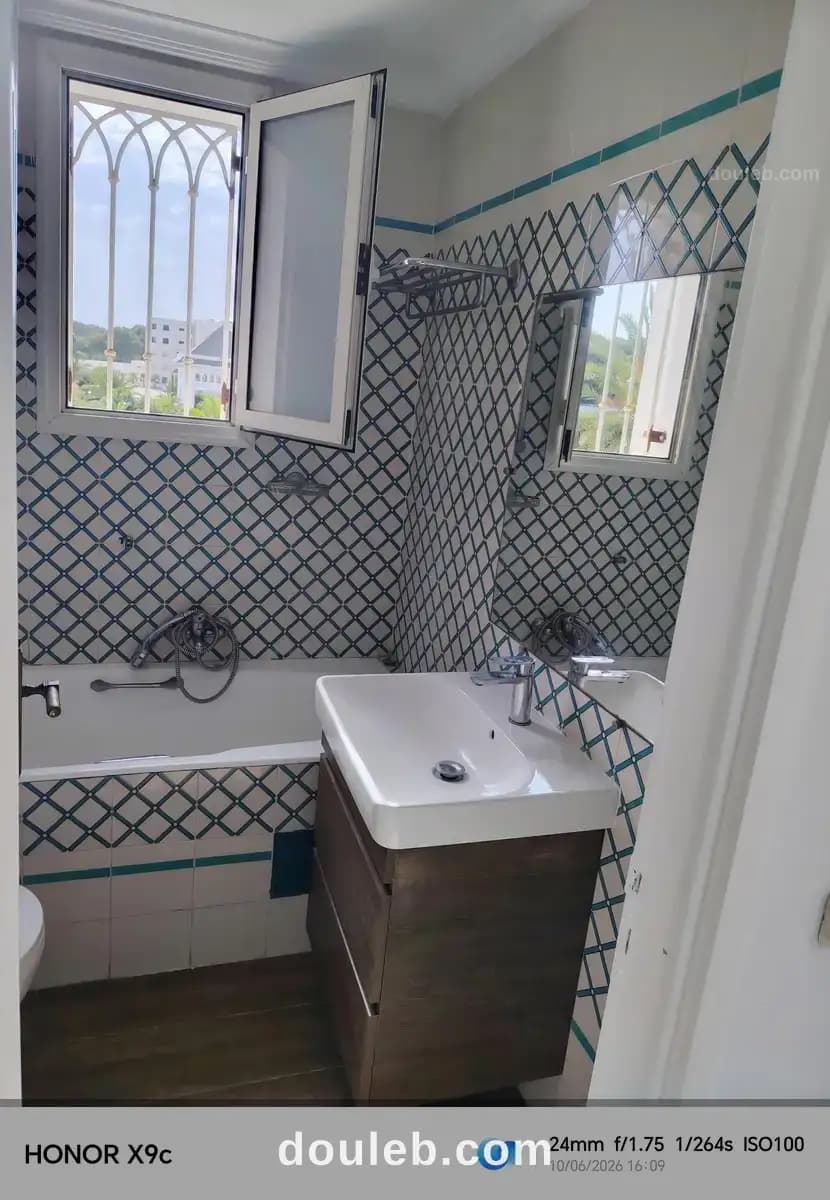 Grand s1 balcon et parking gammarth - Miniature 3