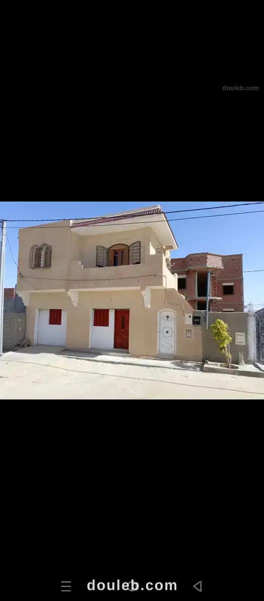 Jolie appartement au 1etage sécurisé à tozeur à Tozeur