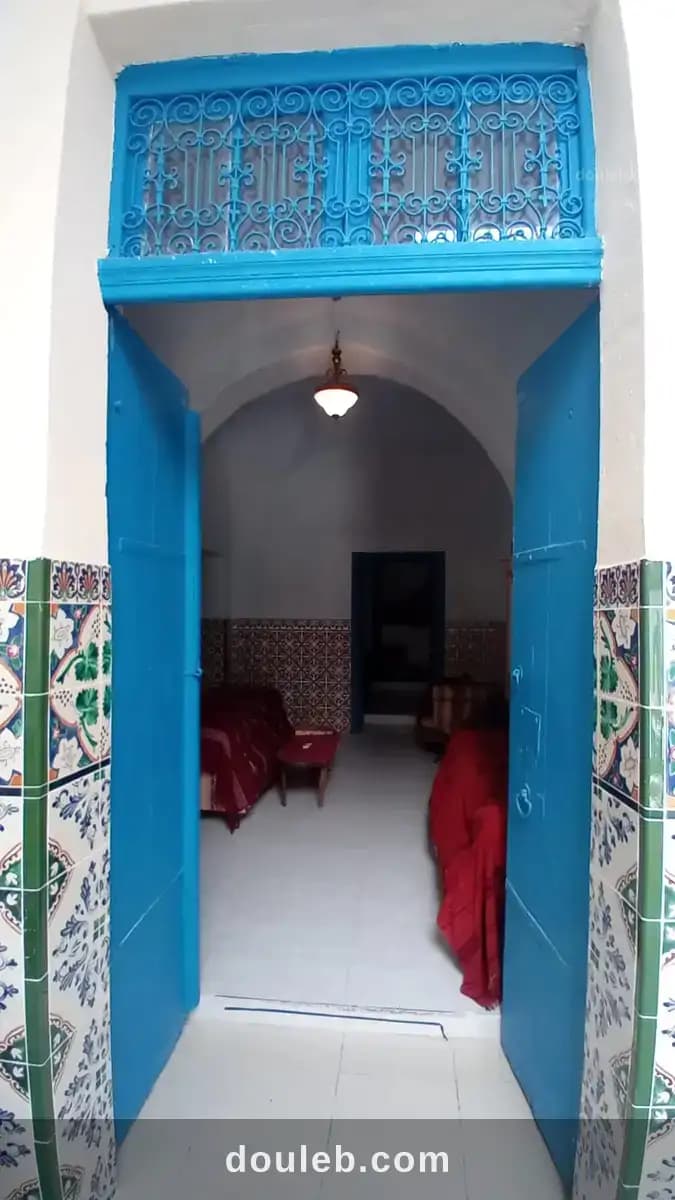 Borj magnifique renove a sfax km 5 route tunis - Miniature 2