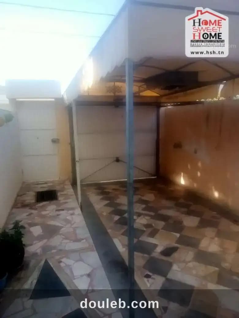 Etage de villa amigos à ben arous à Ben Arous