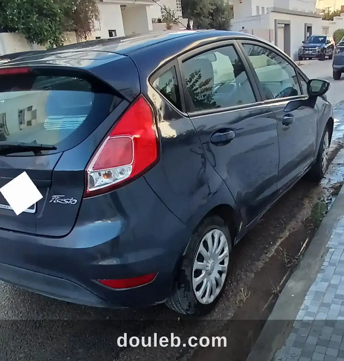 Ford fiesta - Miniature 4