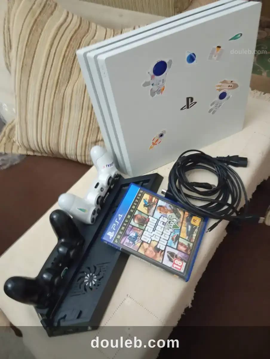 Playstation 4 pro white - Photo 1