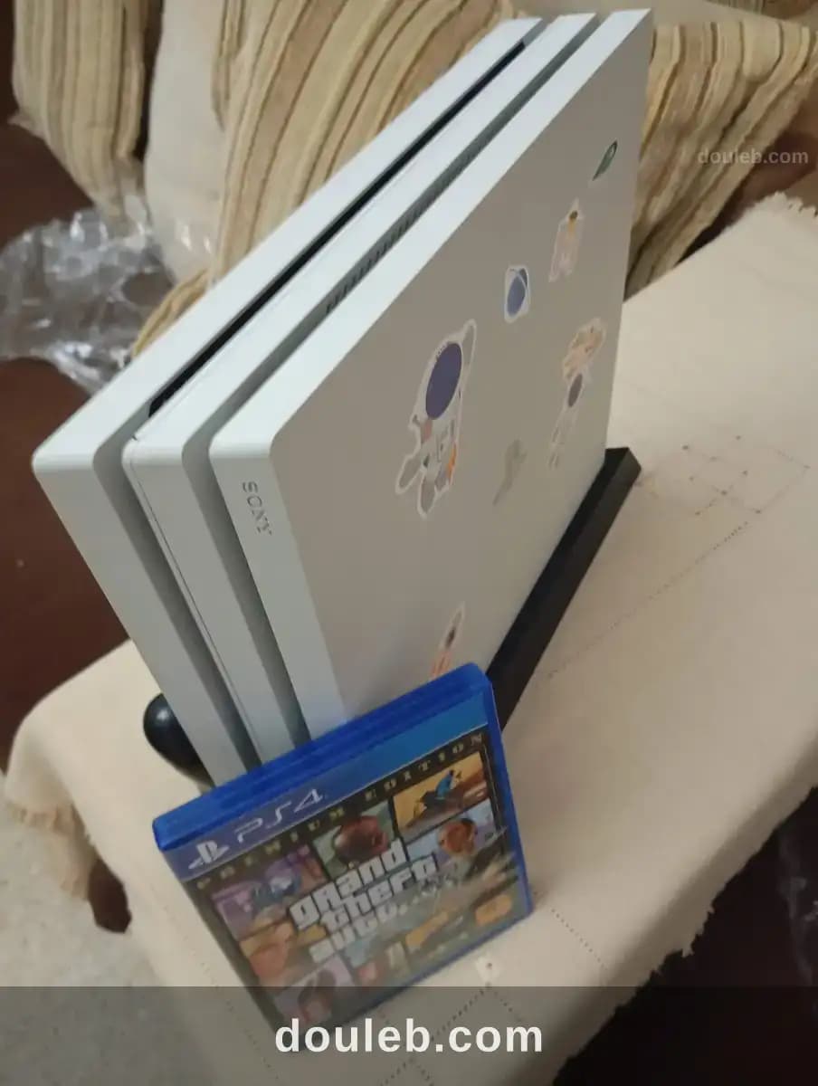 Playstation 4 pro white - Miniature 2