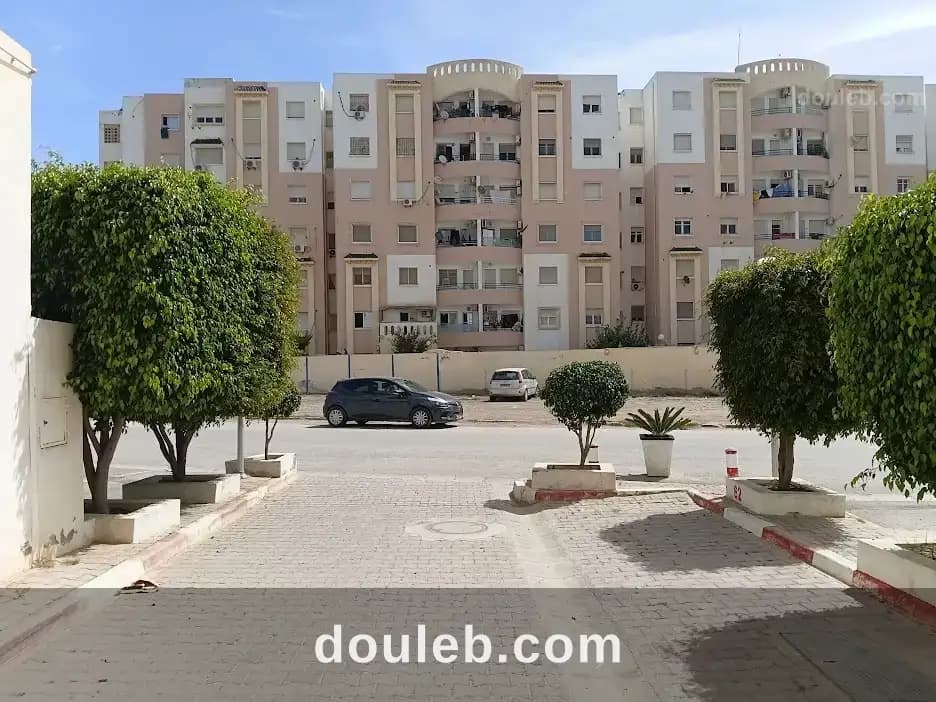 Appart rdc residence elbousten bor louzir - Photo 1