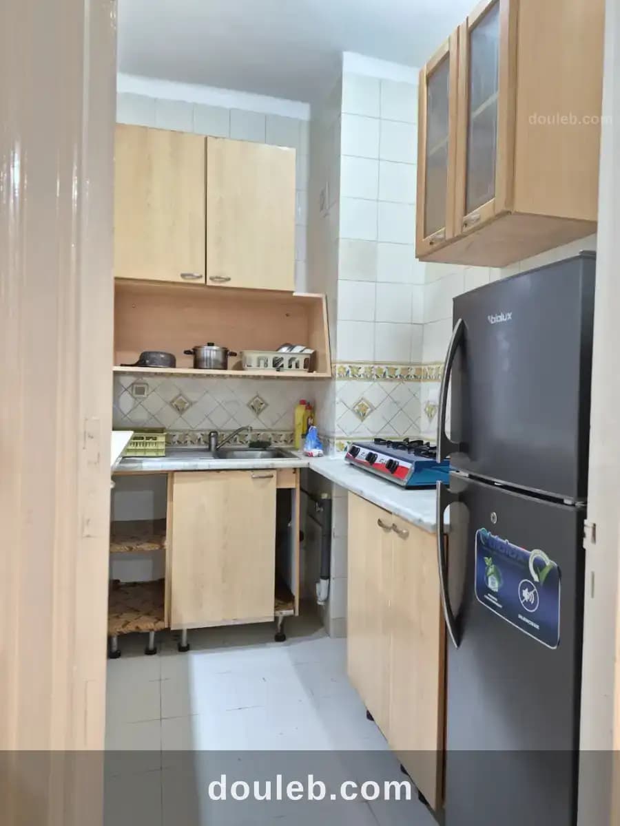 Joli appartement s0 lumineux - Miniature 5