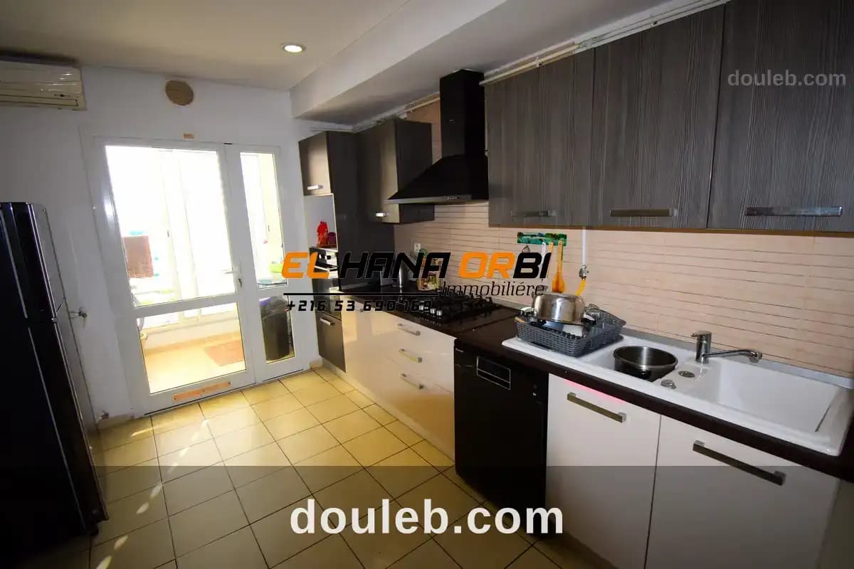 Pour vacance appartement spacieux avec parking - Photo 1
