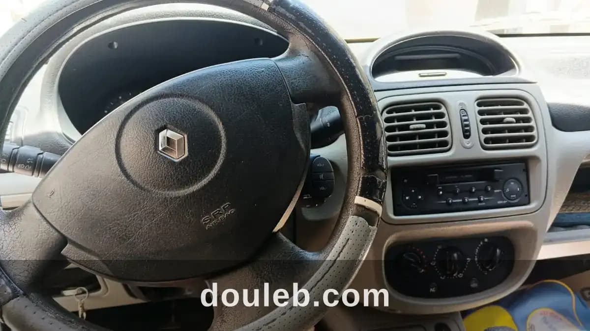 Clio classique à Ben Arous