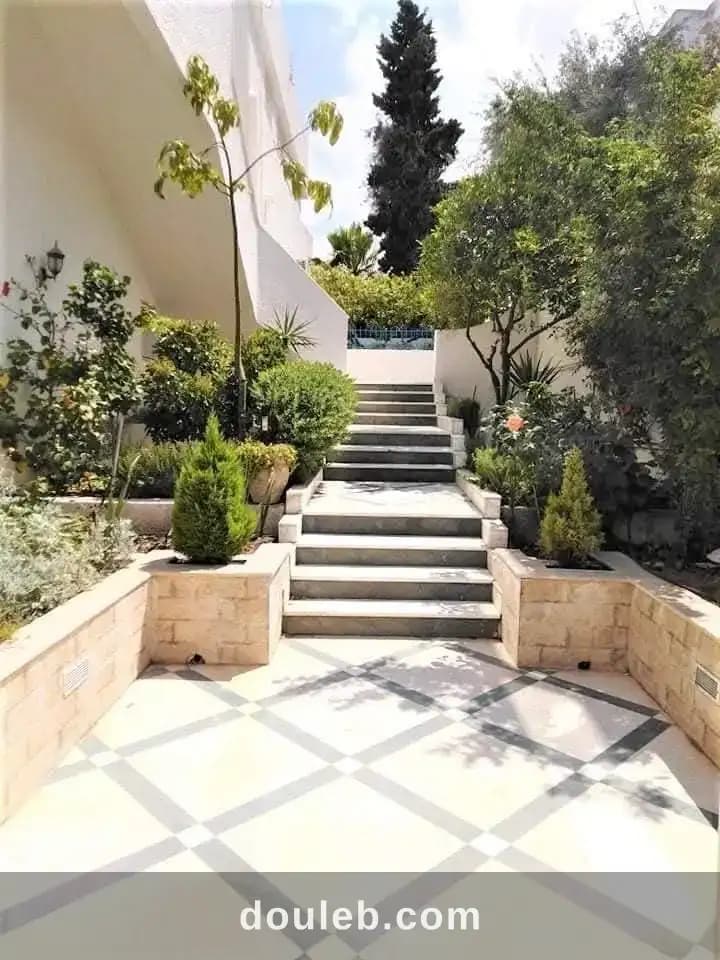 Etage de villa s3 menzah 9 pres l'espoir à Tunis