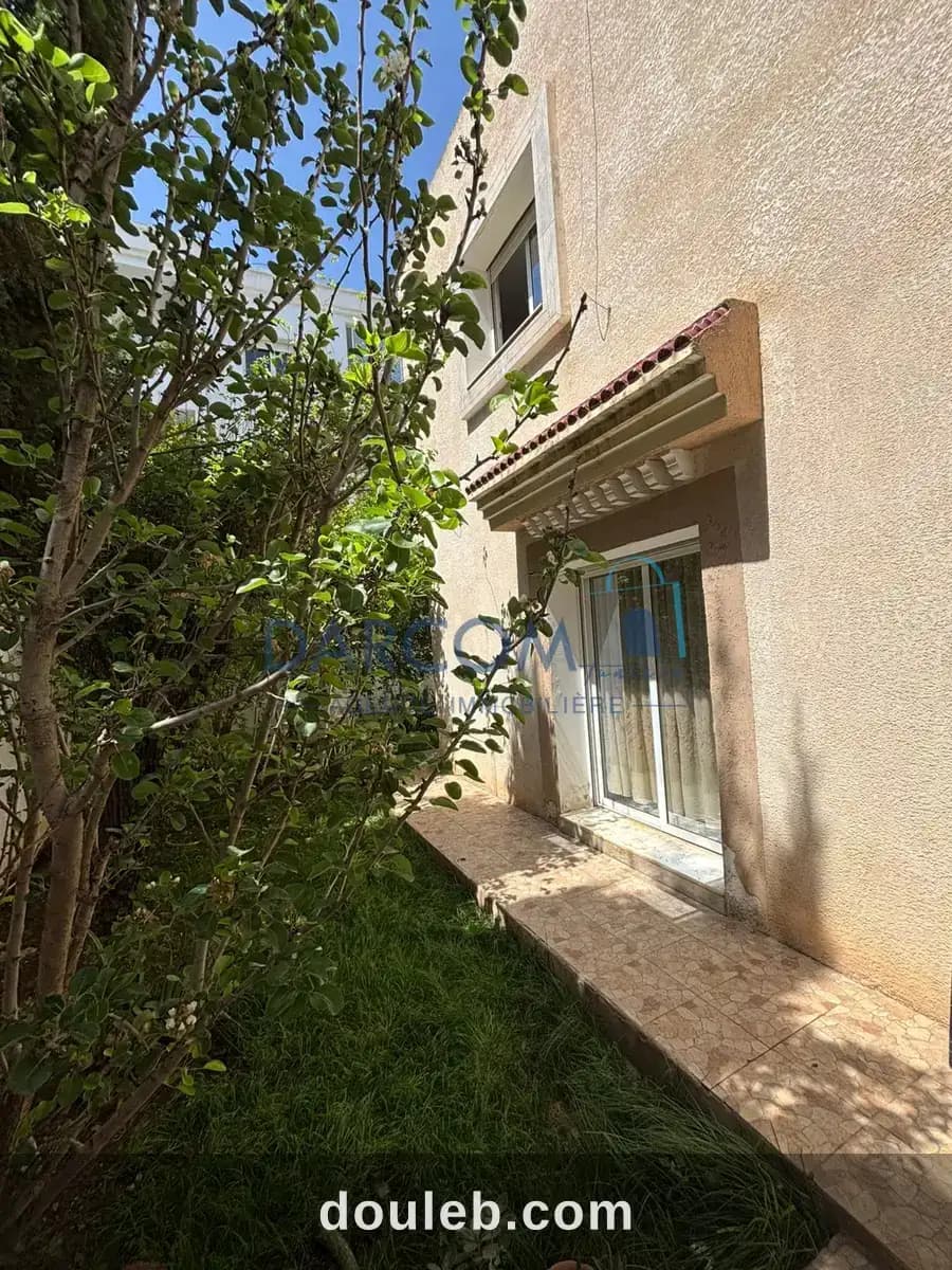 Villa dans une résidence - Photo 1