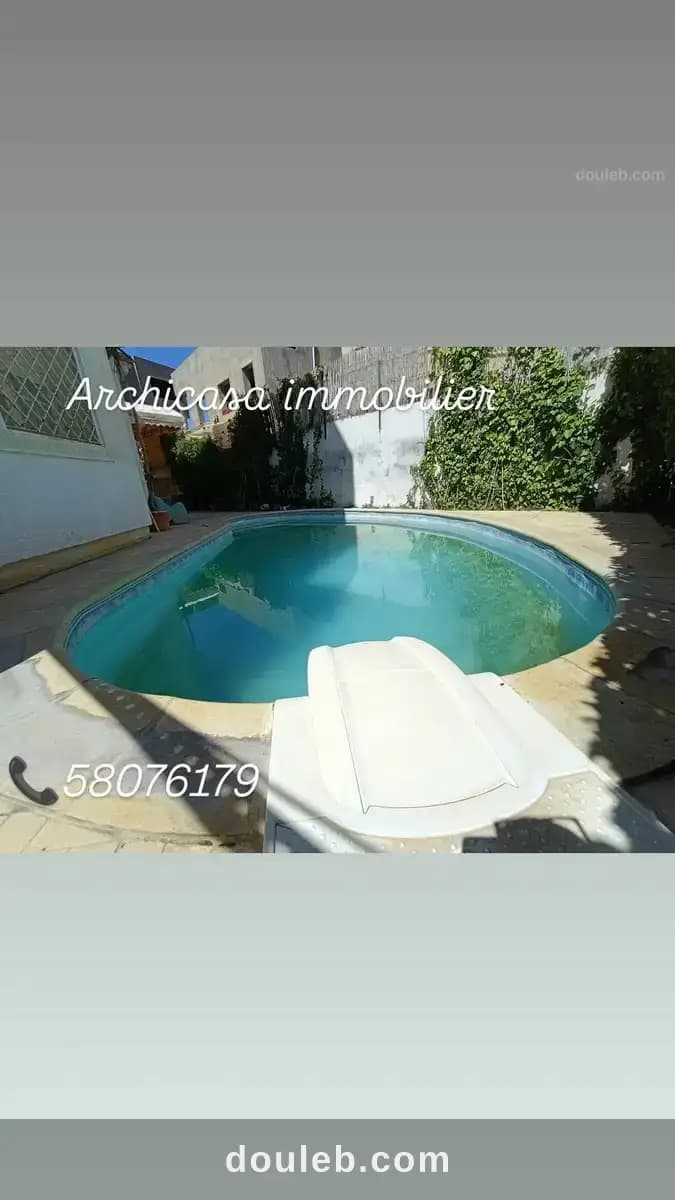 Une villa avec piscine à Ben Arous