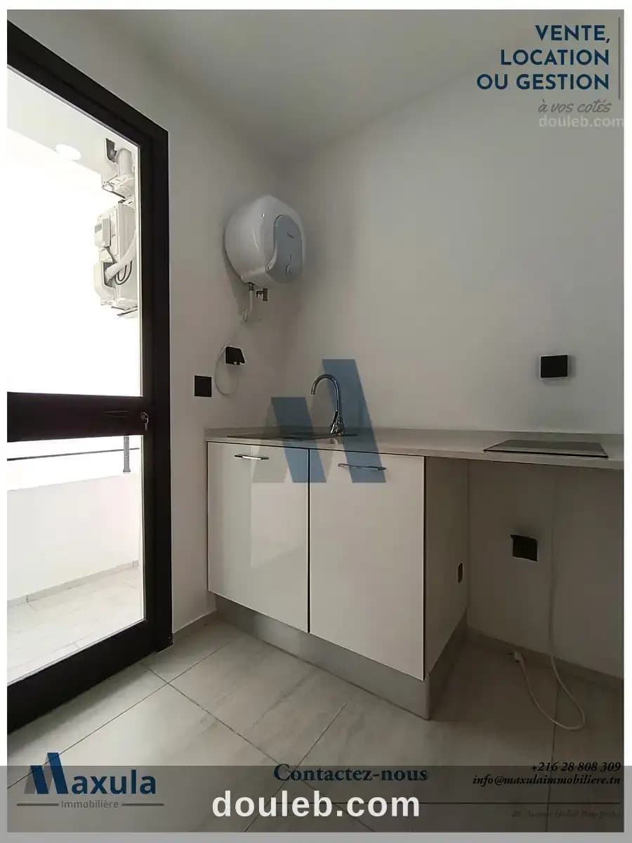Bureau a1 neuf plein coeur de rades - Miniature 3