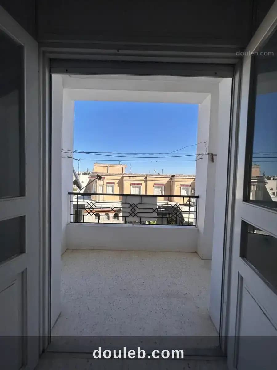 Appartement spacieux et calme à ariana essoghra - Miniature 3