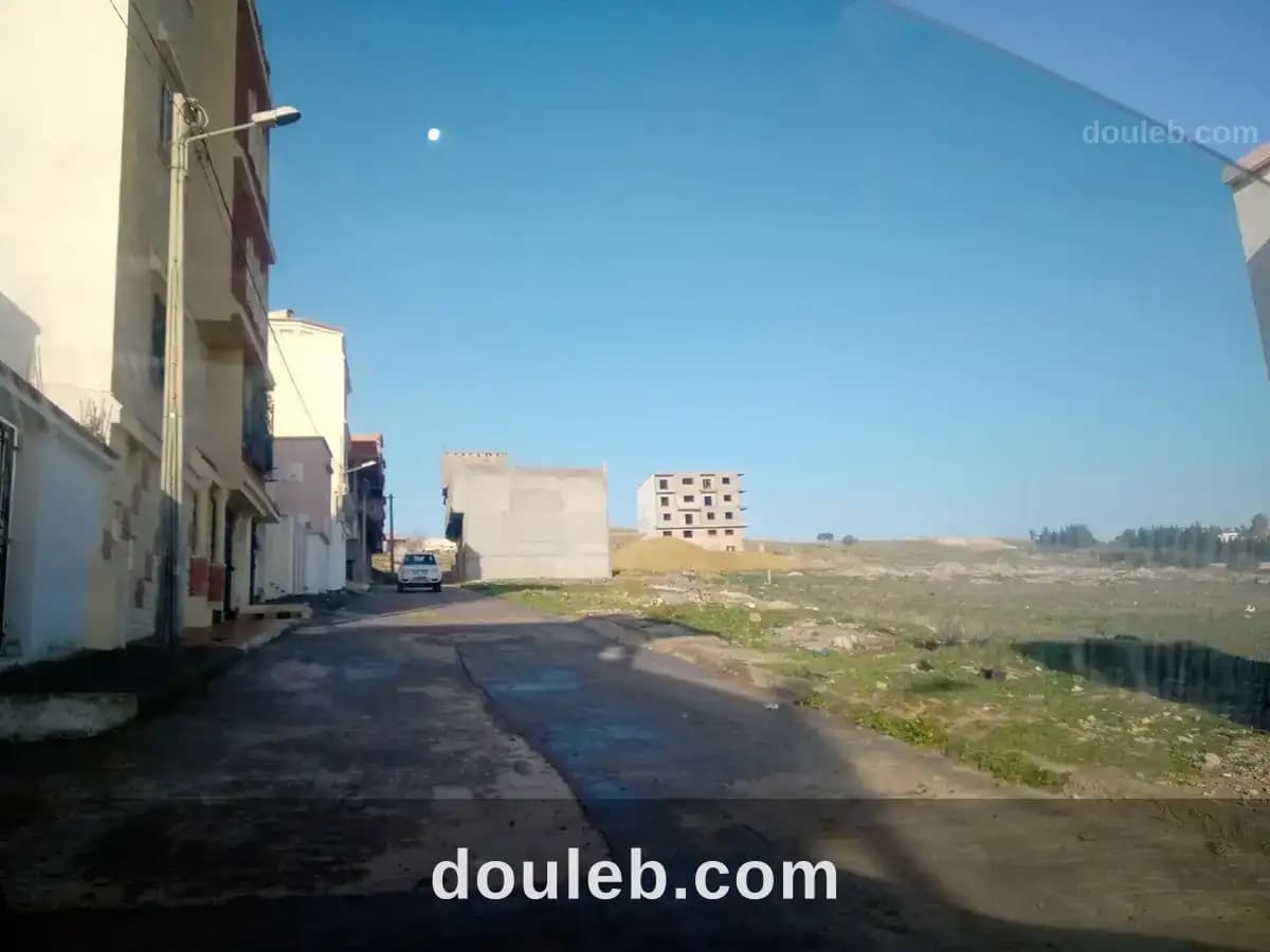 Un terrain à cité el waha bizerte - Miniature 3