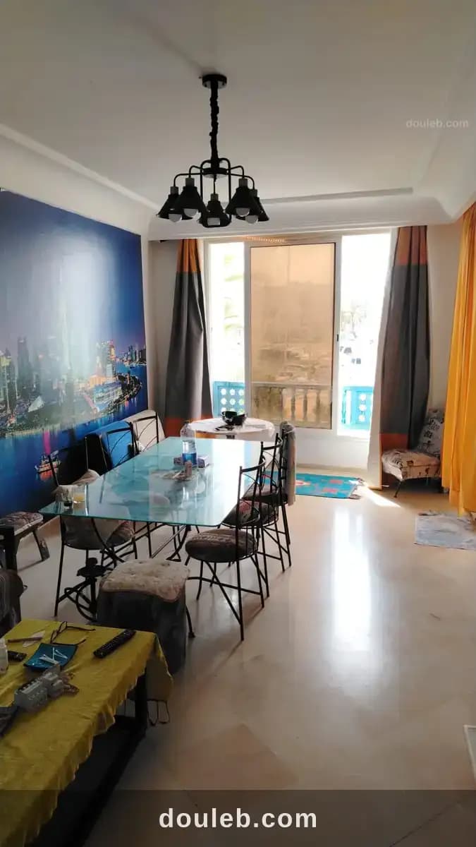 Appartement spacieux vue sur port - Miniature 3