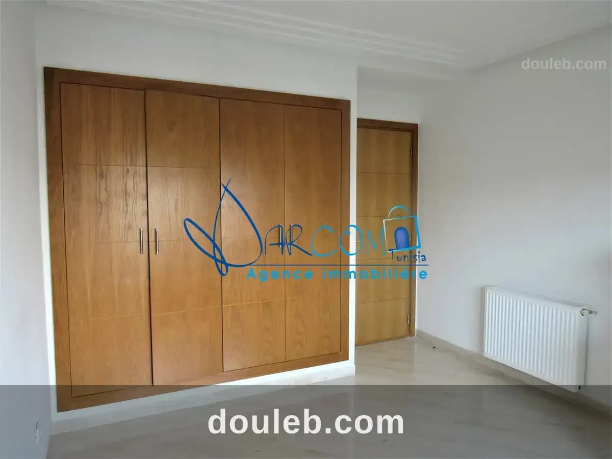 Triplex à la soukra - Photo 1