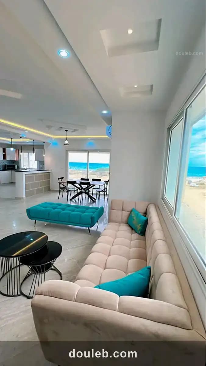 Appartement une magnifique vue sur la mer - Miniature 2