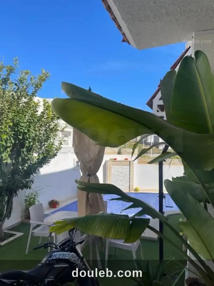 Villa s4 avec piscine à jardin d'el menzah - Miniature 5
