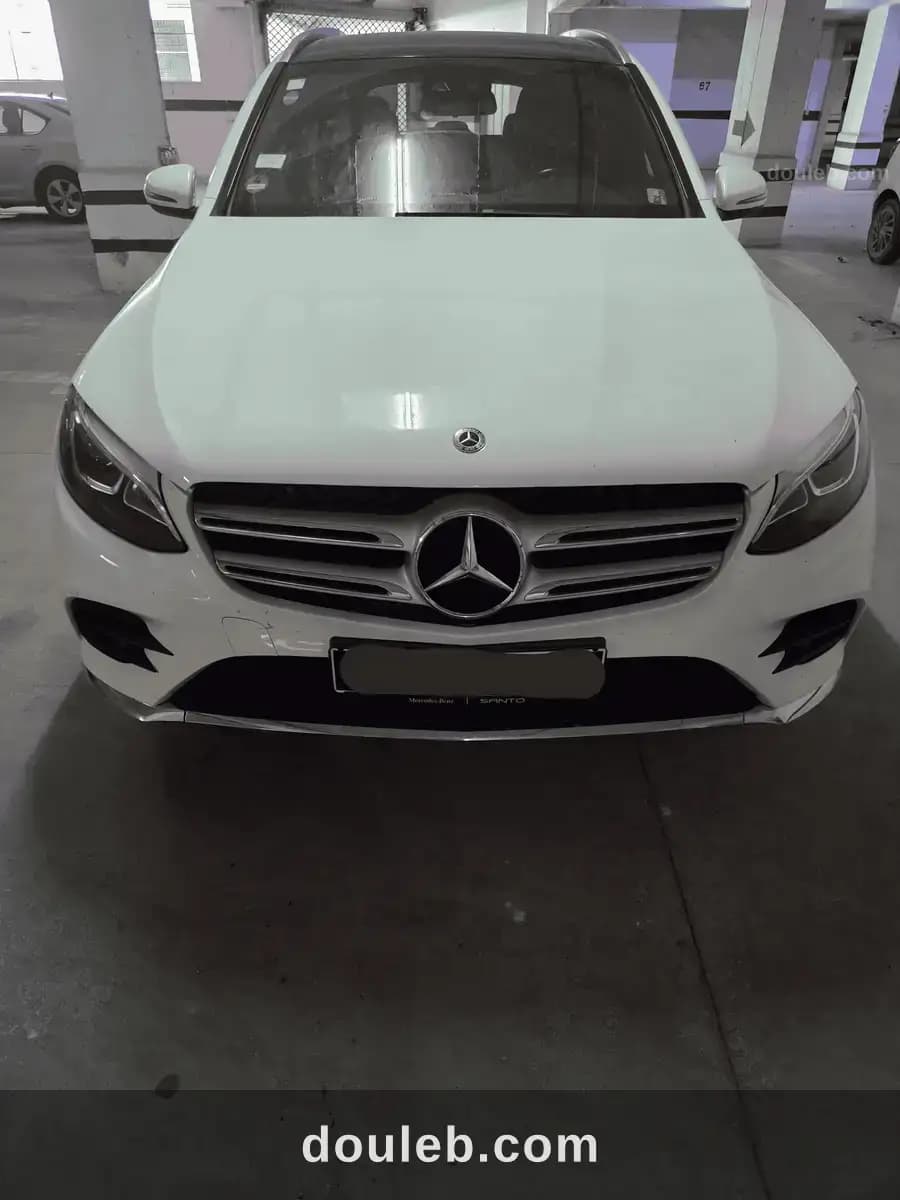 Mercedes glc 250 à Tunis