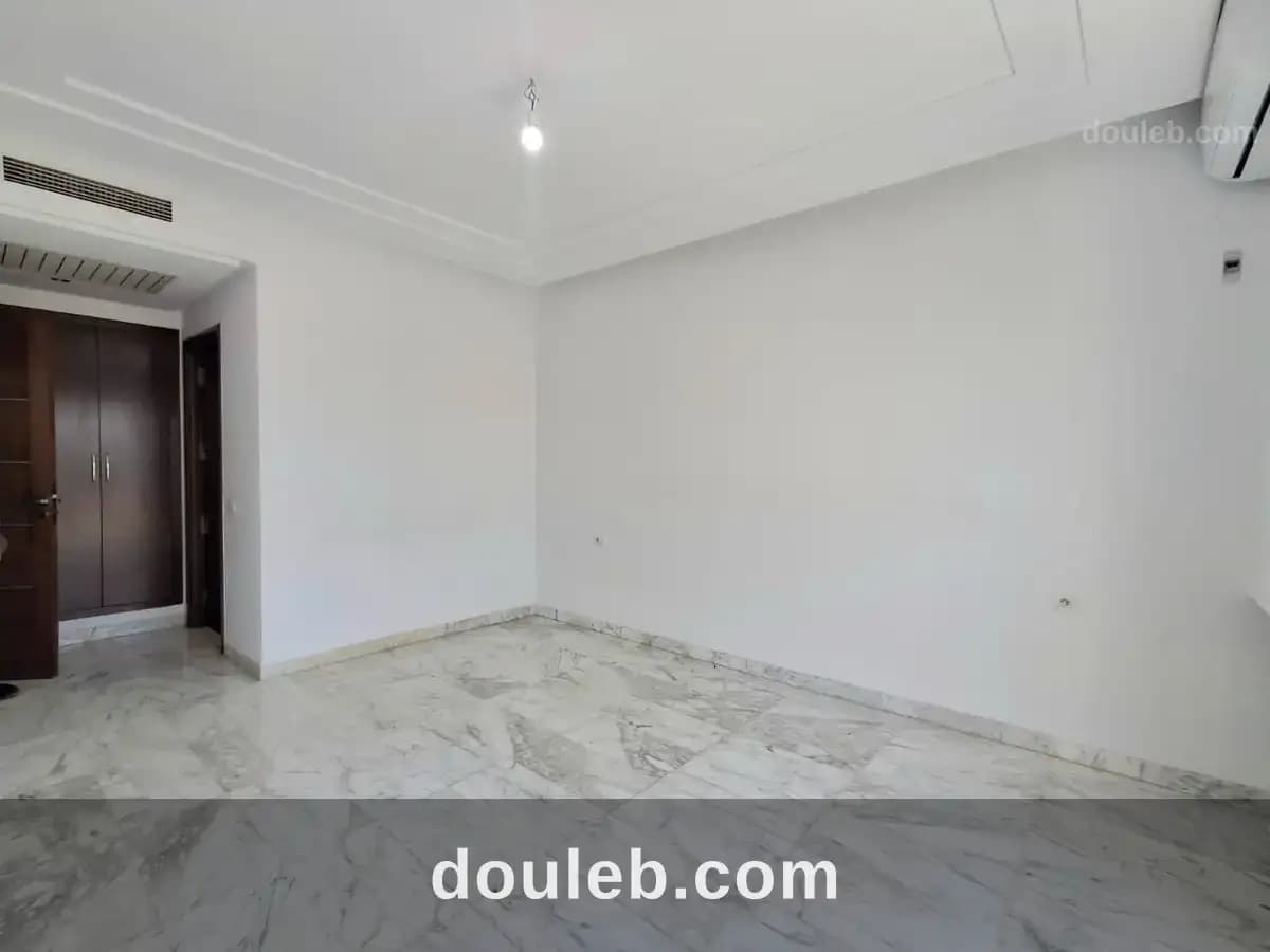 Superbe appartement s4 a aïn zaghouan nord - Miniature 4