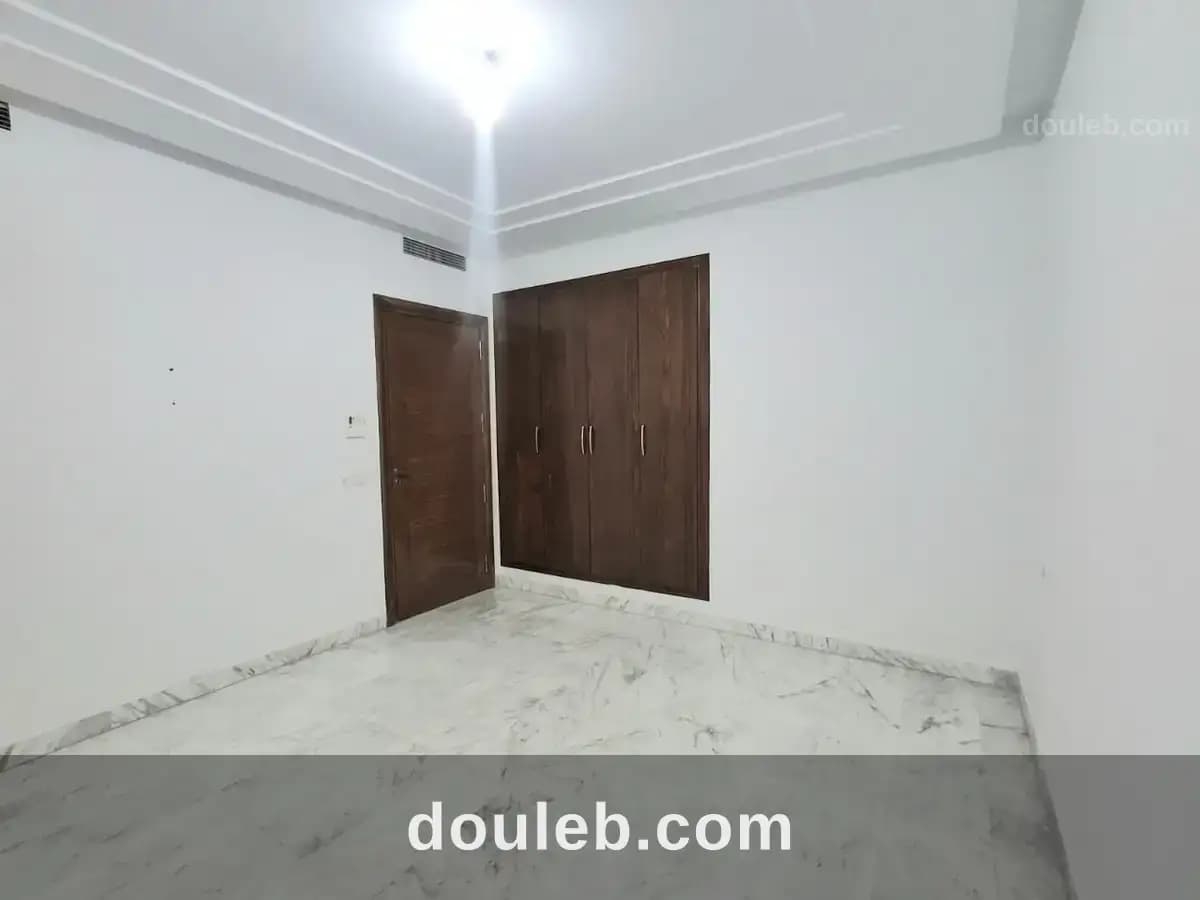 Superbe appartement s4 a aïn zaghouan nord - Miniature 5