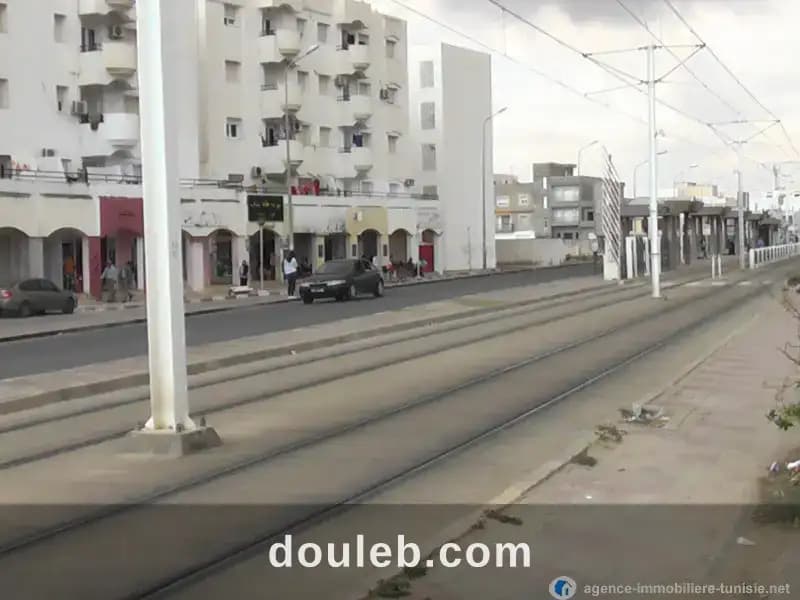 S1 manouba face station metro moncef bey - Miniature 3