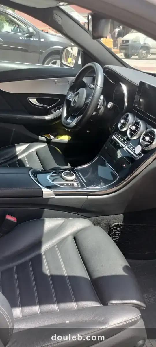 Belle mercedes c200 pack amg - Miniature 3