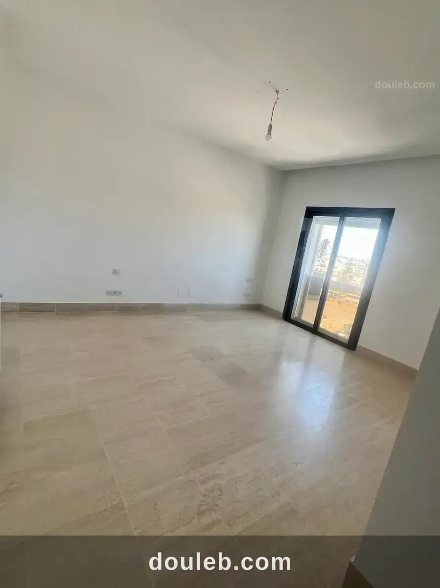 Appartement salon et 4 chambres à Tunis