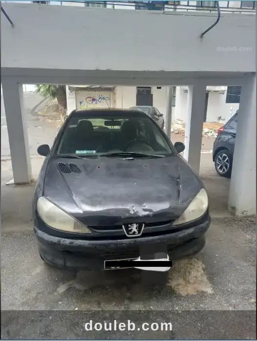 Peugeot 206 à Tunis