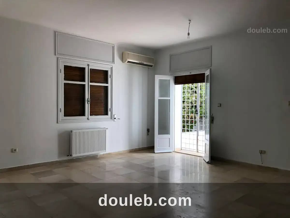 Villa s5 avec jardin à menzah 9a à Tunis