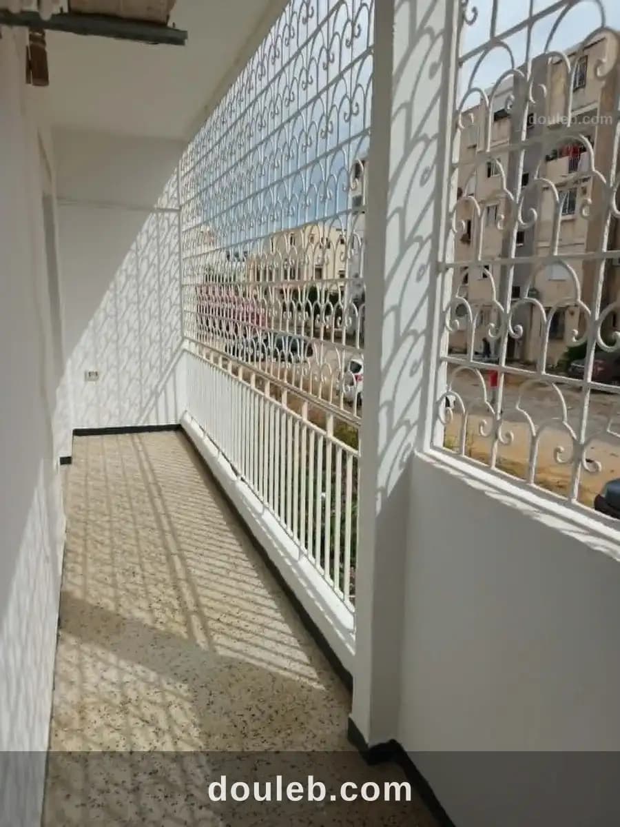 Un appartement meublé et climatisé à bizerte - Miniature 3