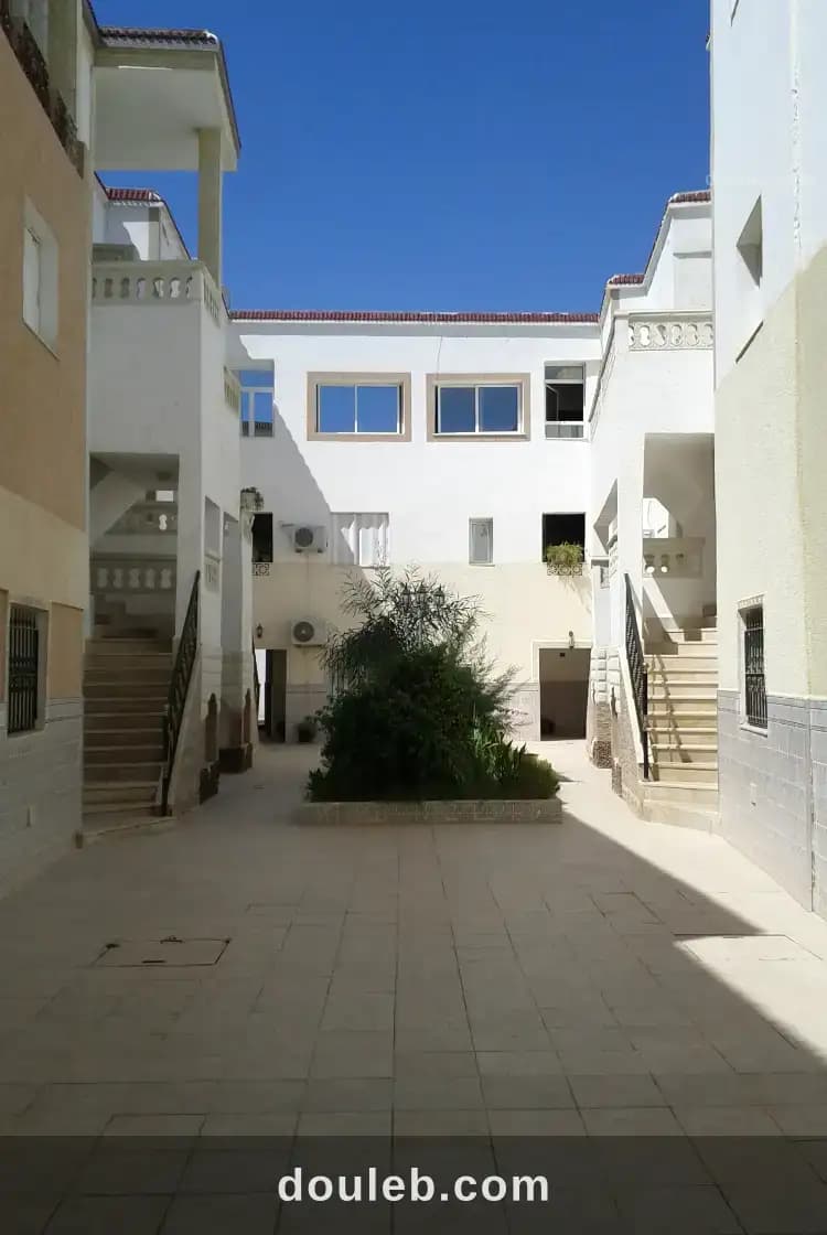 Appt 4 pièces soukra à Ariana