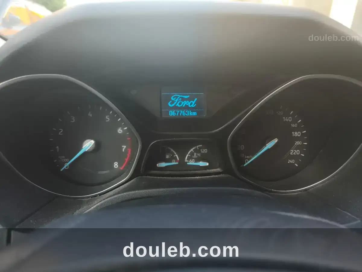 Ford focus ecoboost 125 ch première main 67000 km - Miniature 4