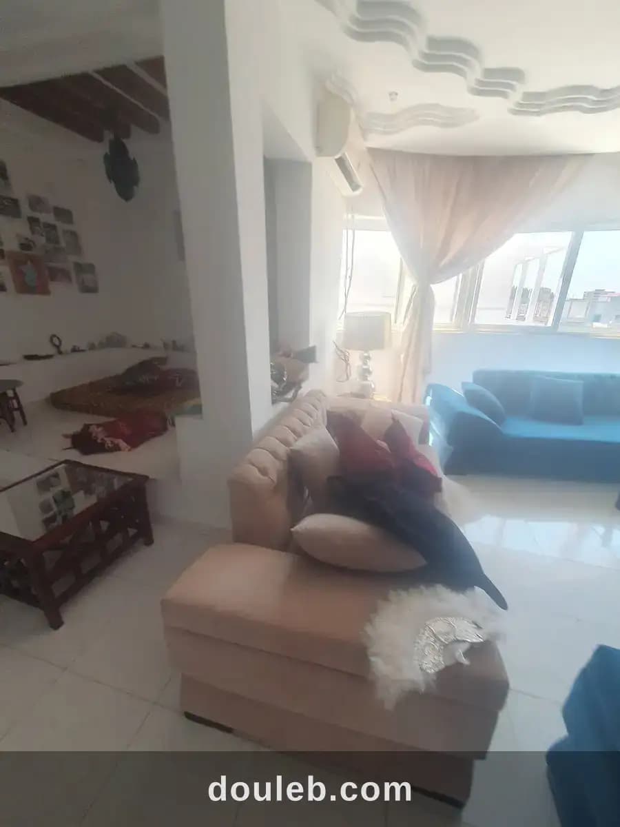 Joli appart s2 spacieux à Tunis