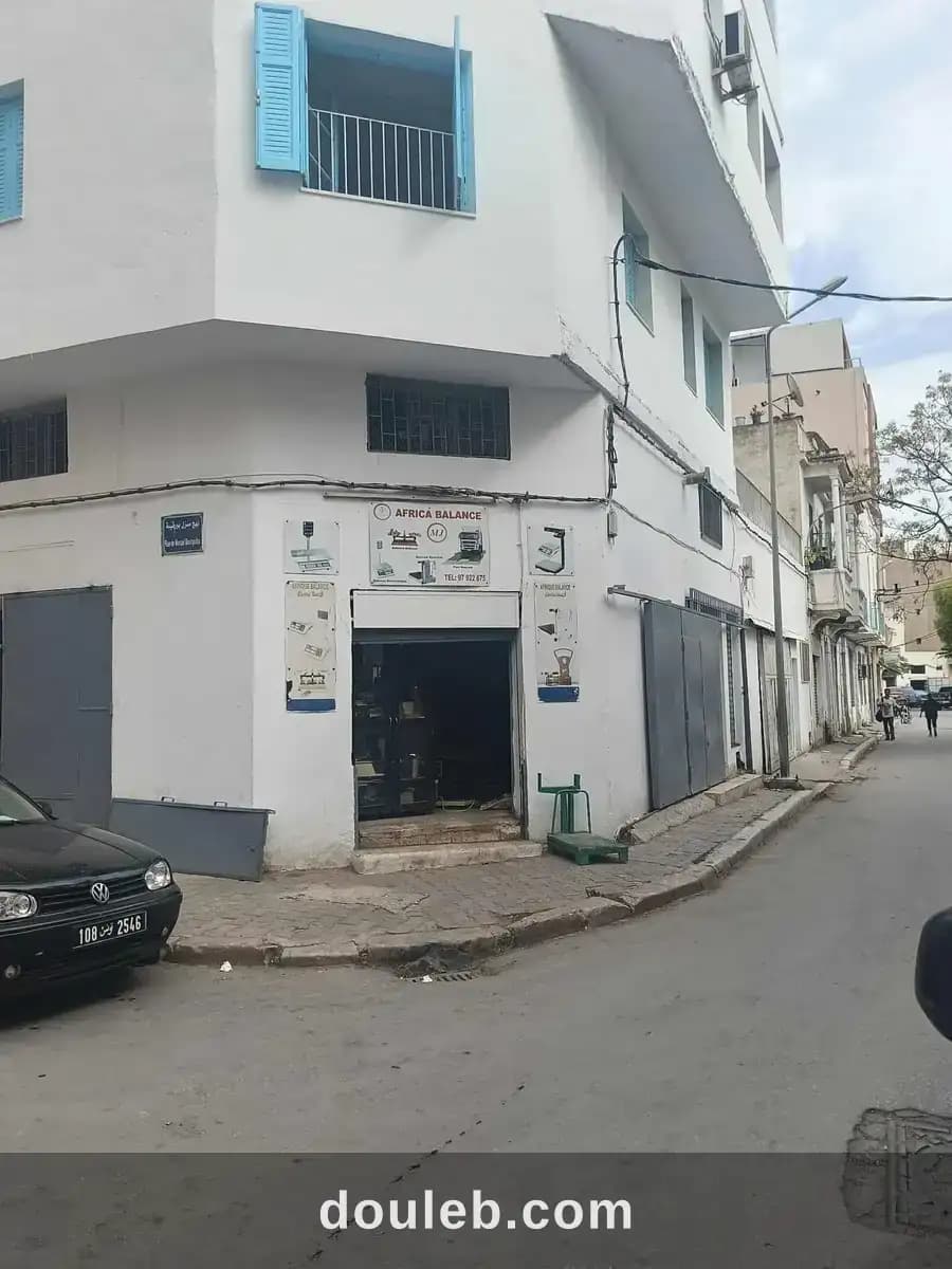 Deux bureaux et 3 locaux commerciaux à beb la3sal - Miniature 2