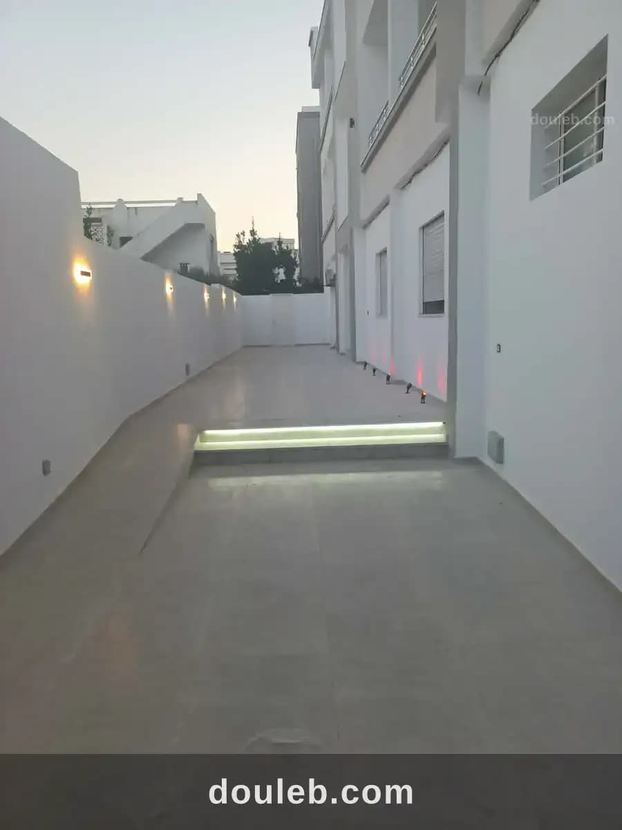 Un appartement neuf au début de corniche bizerte à Bizerte