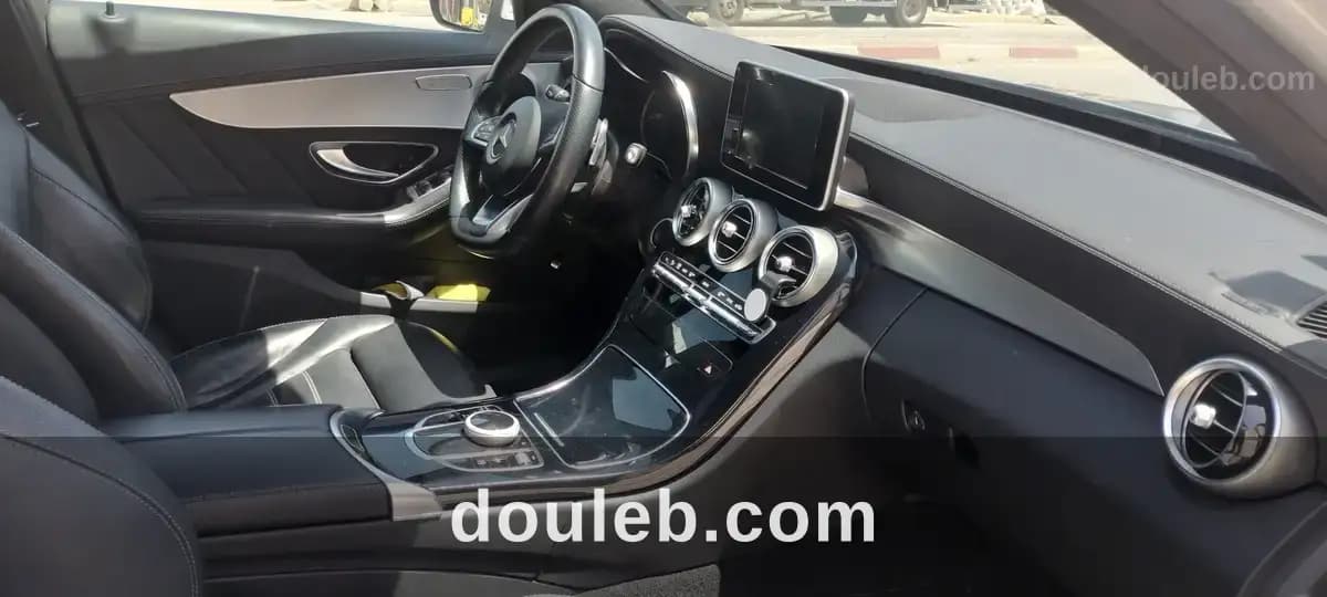 Mercedes c200 amg pack - Miniature 3