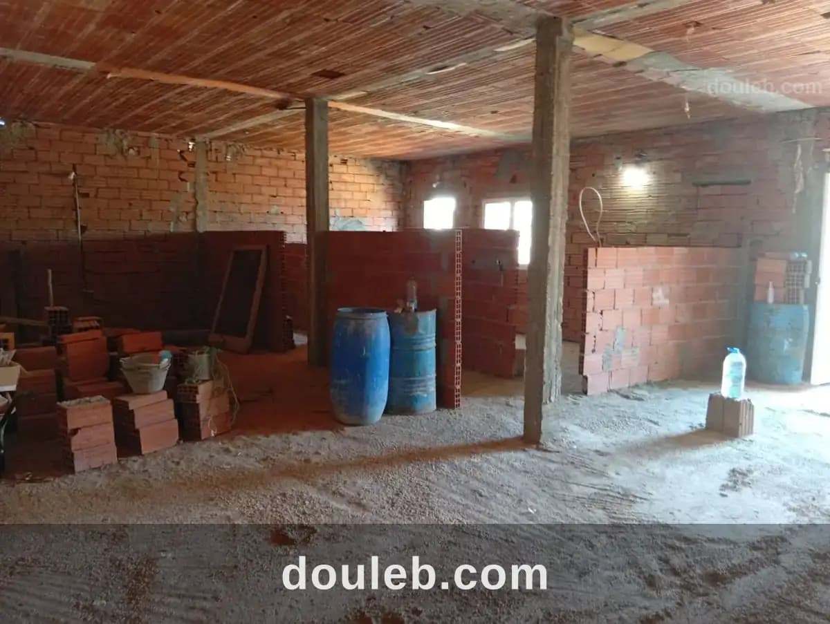 Maison non achevee a route de gremda el aoubed à Sfax