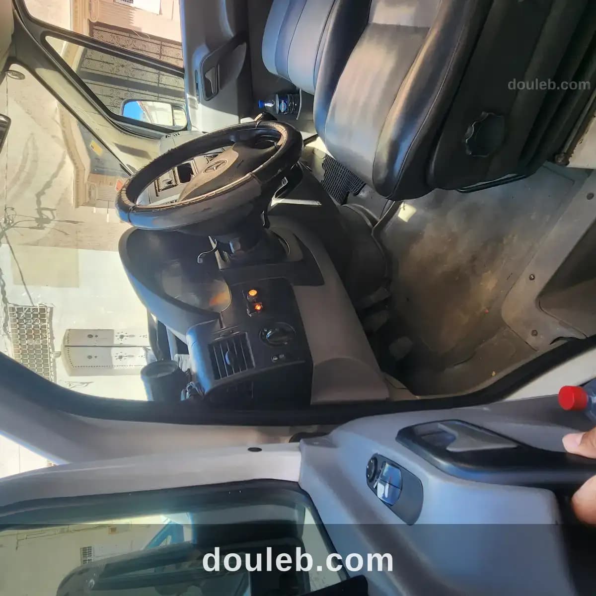 Camion mercedes sprinter benne - Miniature 4