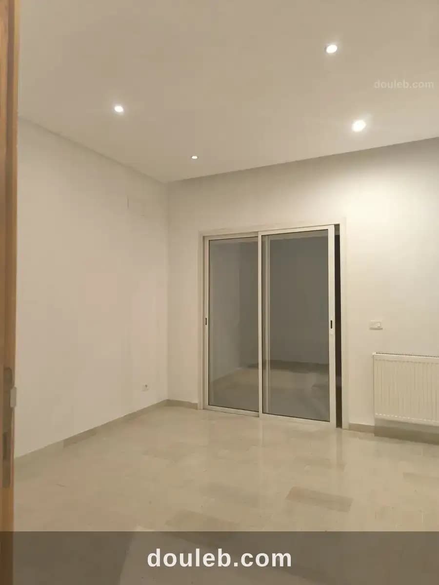 Etage de villa s3 à Tunis