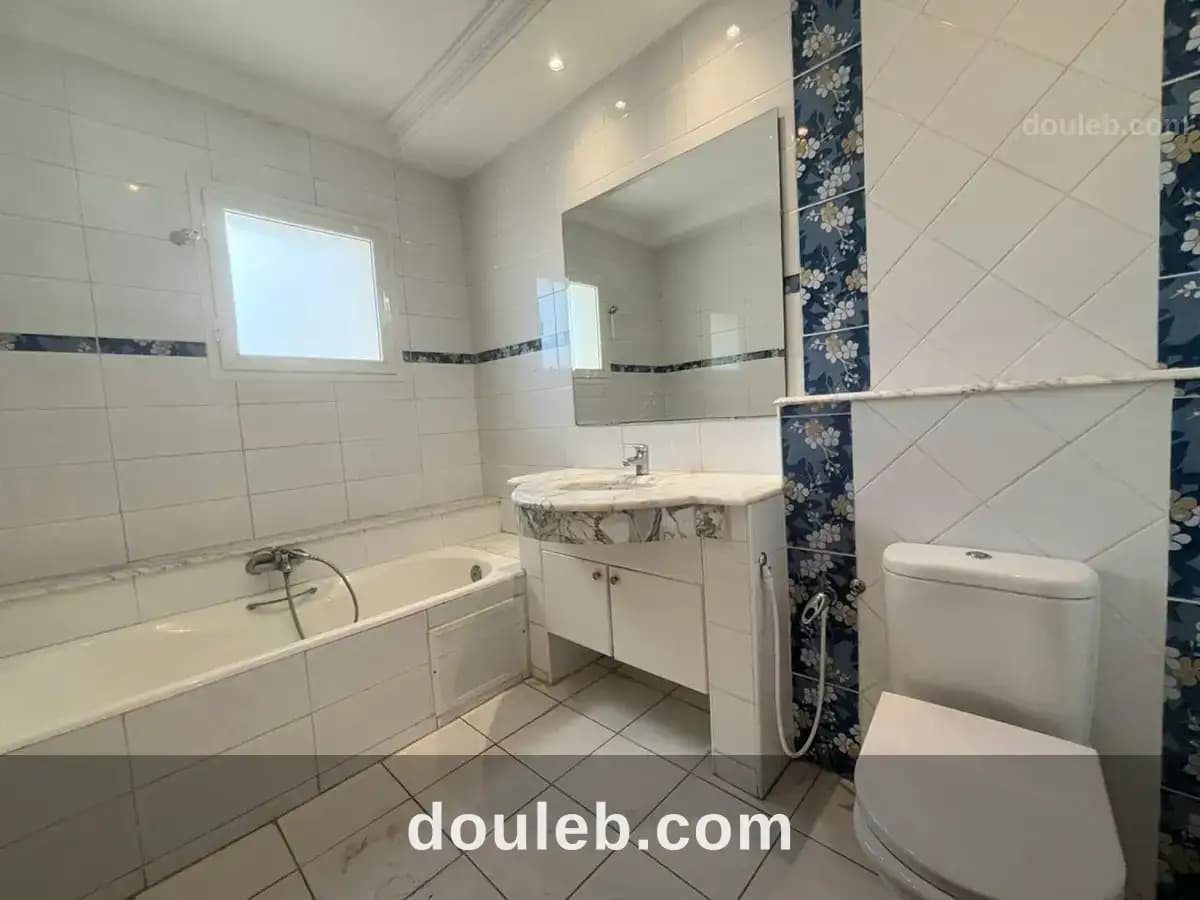 Un s3 a ain zaghouan nord à Tunis