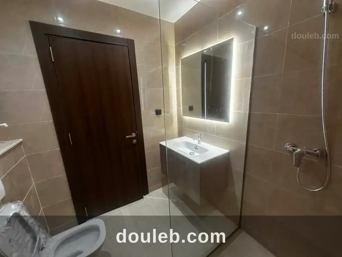 Superbe s plus 1 neuf jamais habité à la soukra à Ariana
