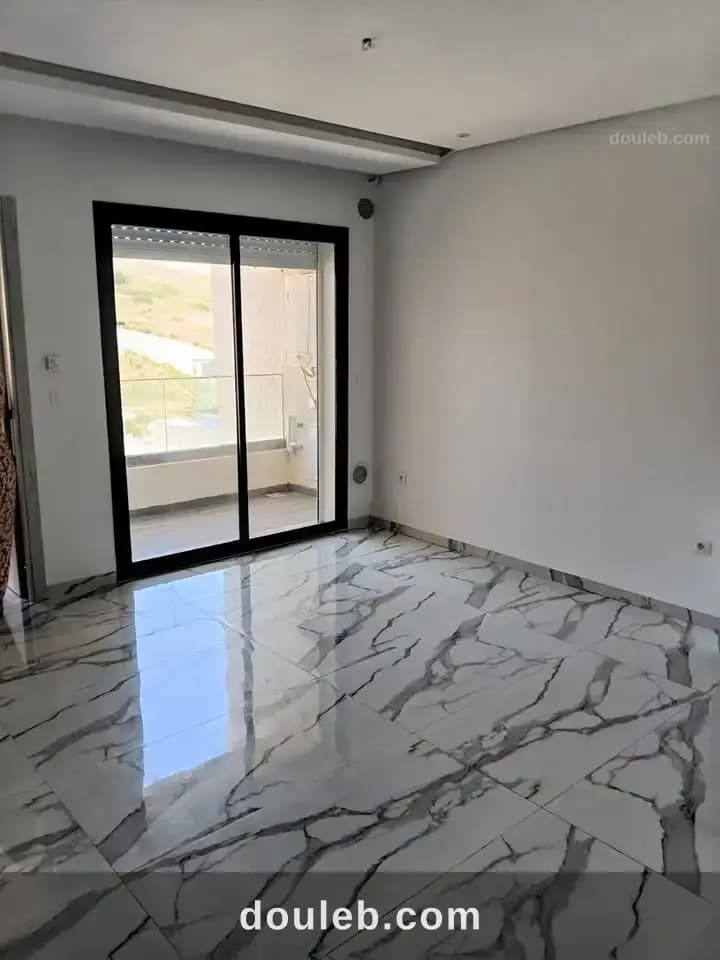 Un mignon appartement s1 à ennasr2 - Miniature 3