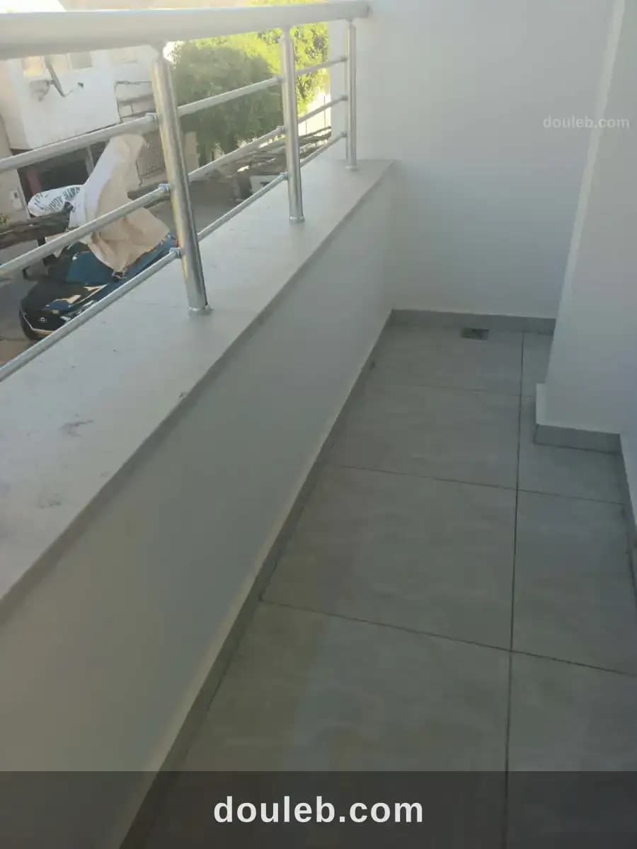 Un bel appartement neuf à la corniche bizerte - Miniature 3
