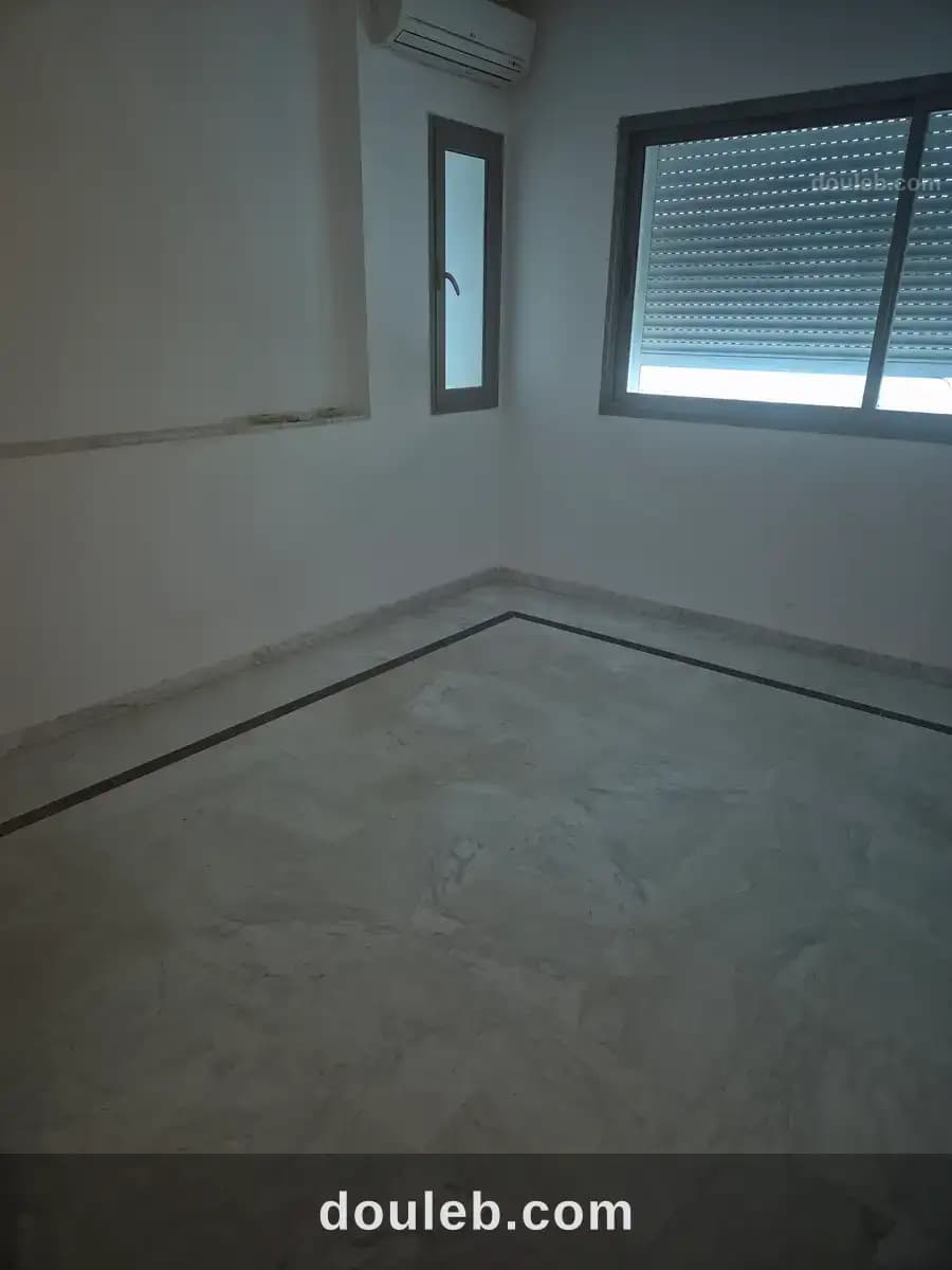 Bureau au 3ème étage h4 - Miniature 3