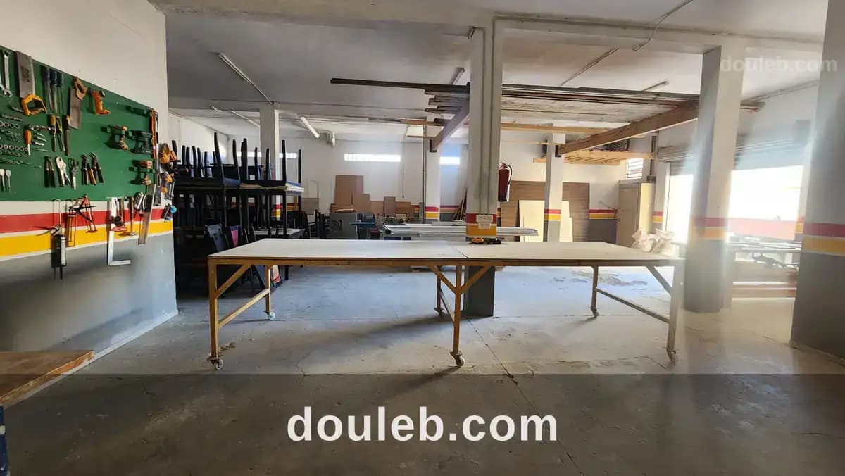 Atelier complet menuiserie bois à Tunis