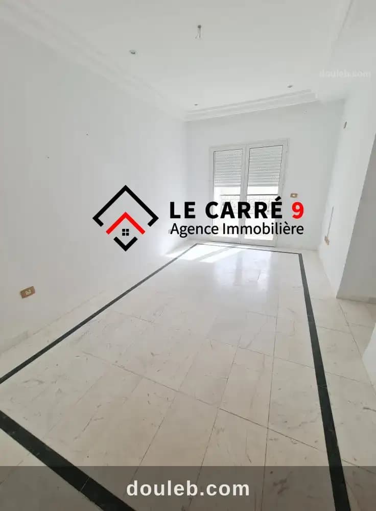 S1 à cité palmerais l'aouina à Tunis